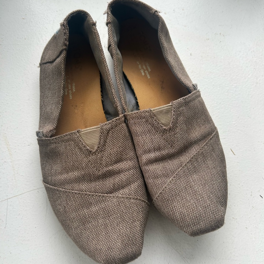 Toms Brown Suede Loafers Slip-On Comfort